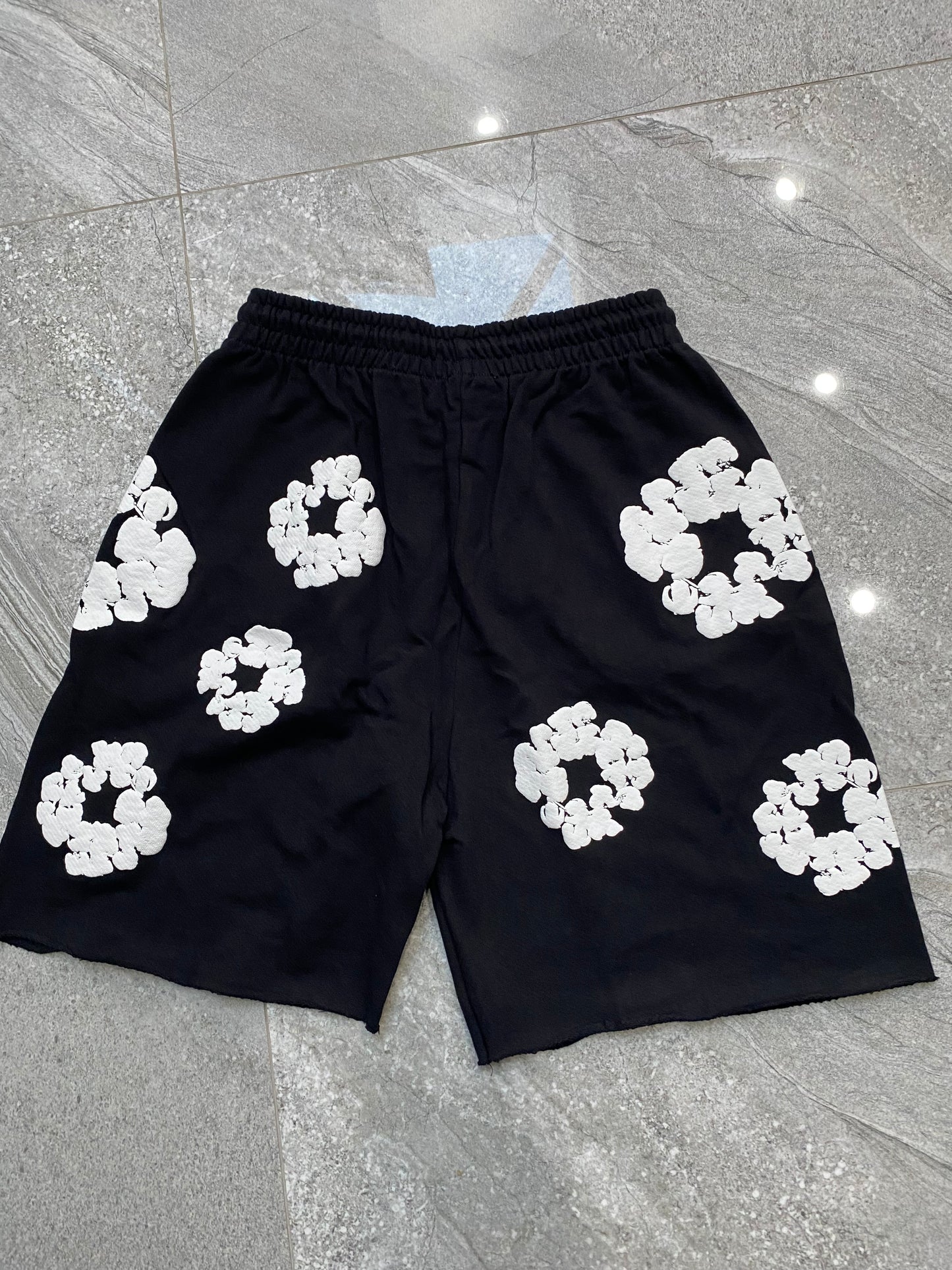 Denim Tears The Cotton Wreath Shorts Black White
