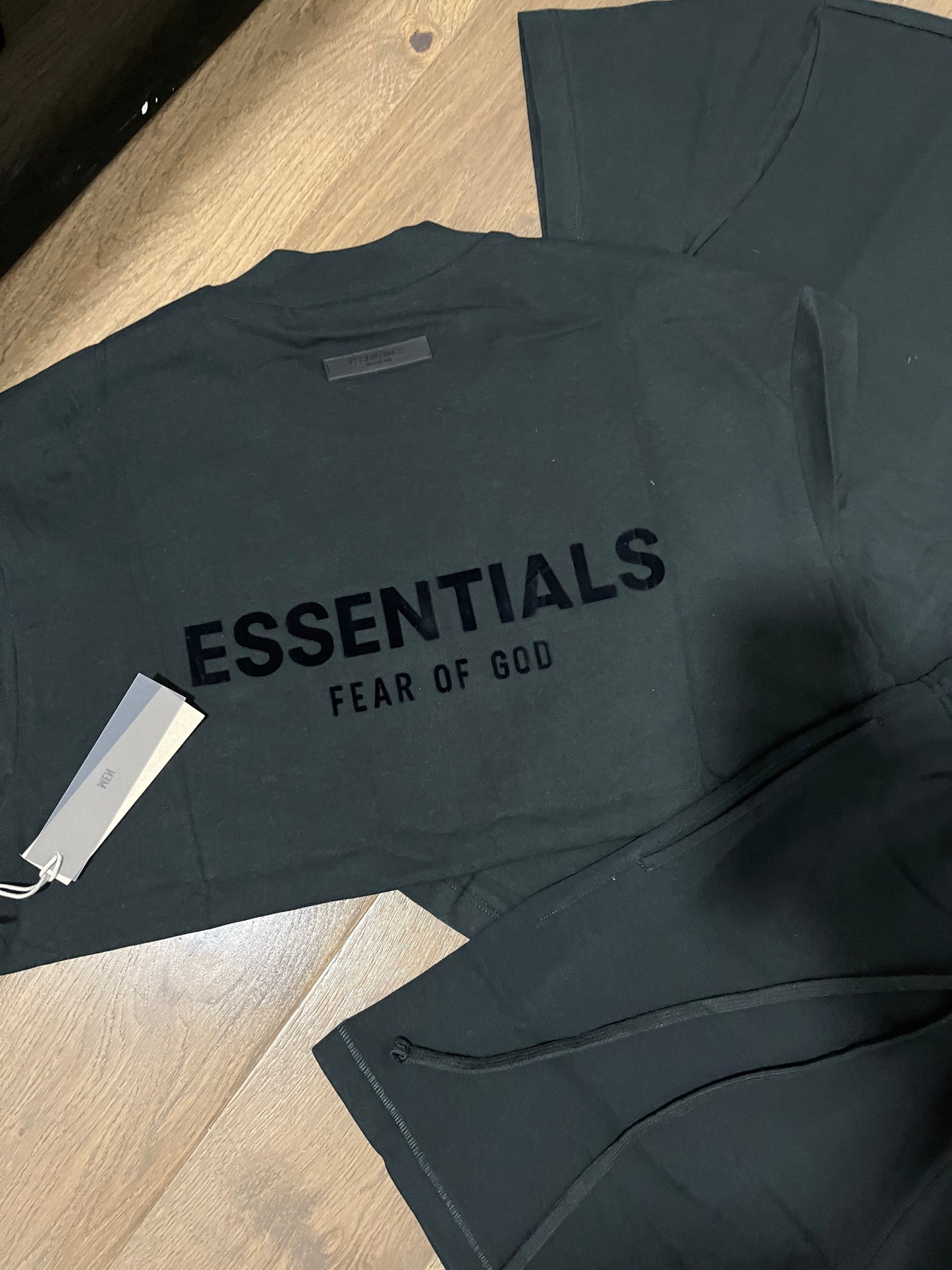 FOG Essentials SS22 Dark Stretch Limo Black Tshirt short set