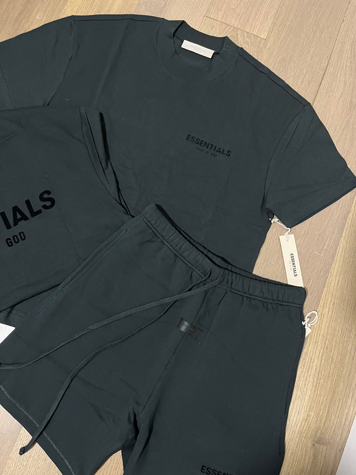 FOG Essentials SS22 Dark Stretch Limo Black Tshirt short set