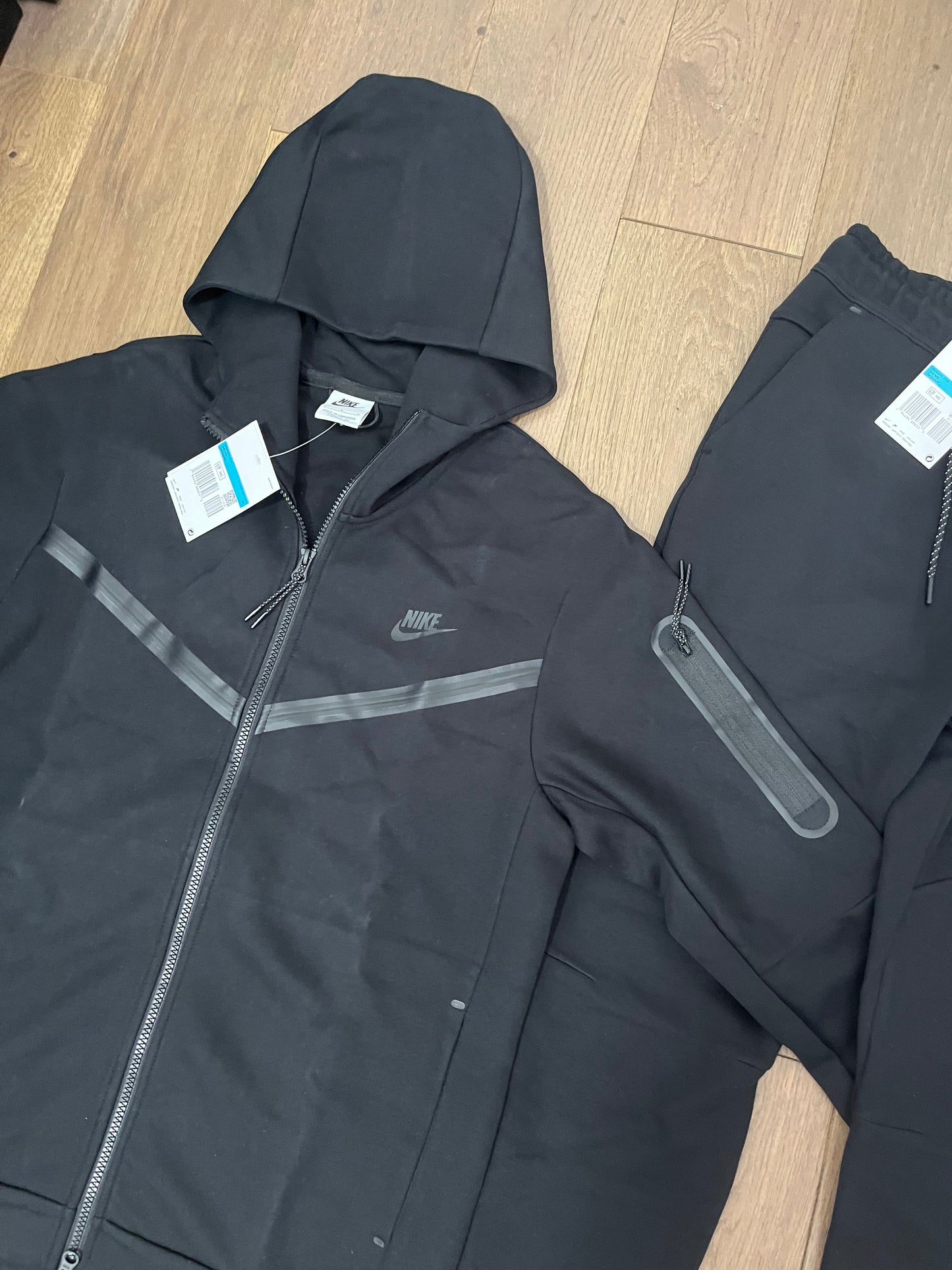 Tech Fleece New season black tracksuit