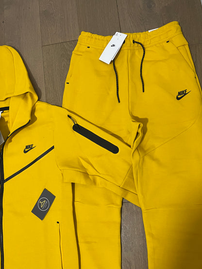 New season tech fleece yellow black