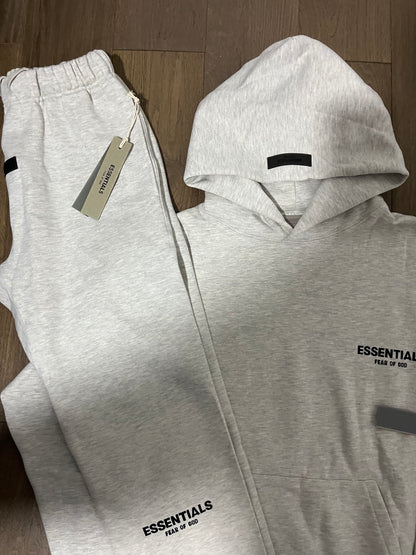 FOG Essentials SS22 Light oatmeal tracksuit